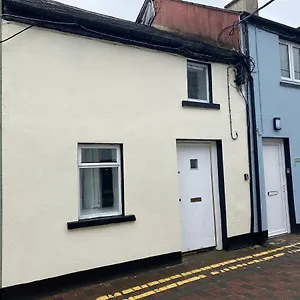  Apartment 2 Bed Townhouse Eyre Square Centre